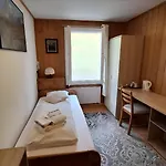 スターン 3*